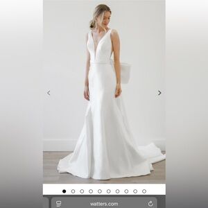 Hannah  Wedding| Dress Elegant White Gown with Bow Detail